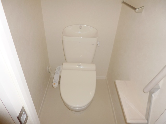 シャーメゾン内沼Ｂのトイレ|ゆったりしたトイレです♪
