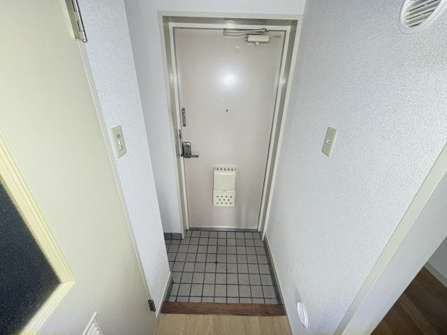 ロータリーハイム昭島の玄関