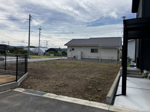 八女平田売地の外観|北道路より南向き撮影
