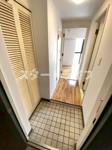 大阪市東淀川区東中島１丁目の賃貸マンションの玄関