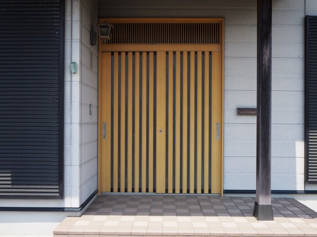 福井市三郎丸　平屋のお家の玄関