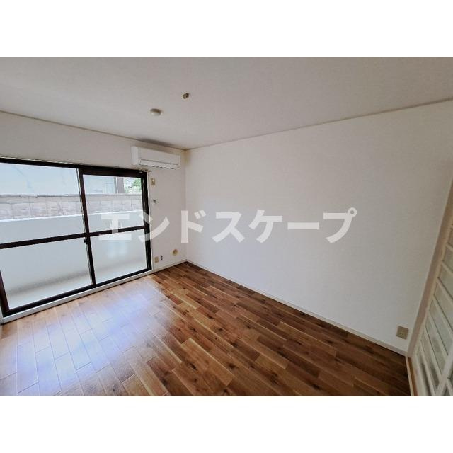 プレセランスアドニードの居間・リビング|高崎、前橋のお部屋探しはエンドスケープまで！お客様の理想お聞かせ下さい♪