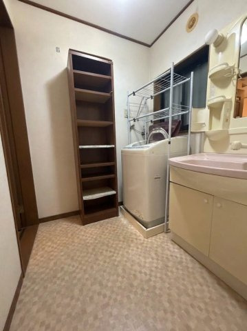 源氏ケ丘　中古戸建の洗面所