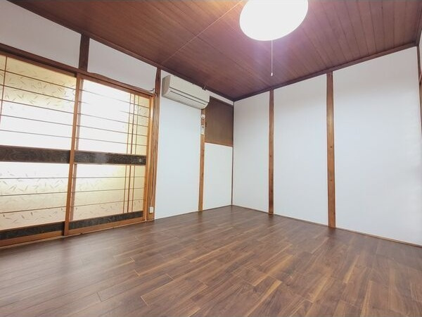 知立市西町戸建ての収納