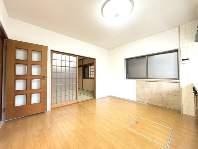 大黒貸家の居間・リビング