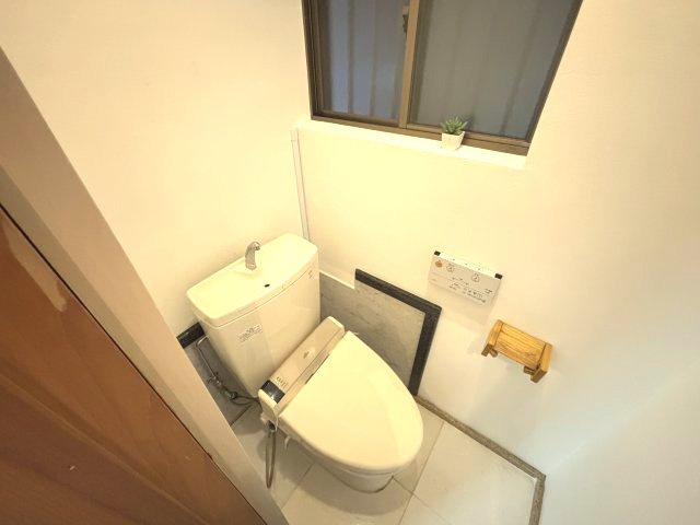 大黒貸家のトイレ
