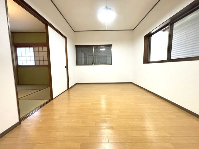 大黒貸家の洋室