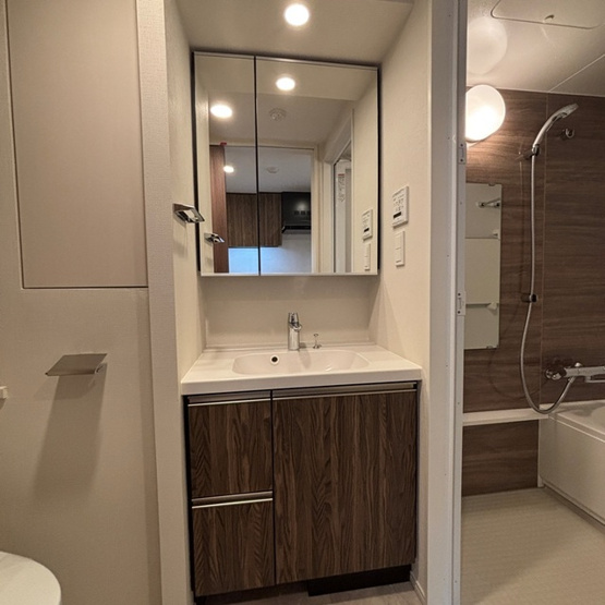 【洗面所】 | パークアクシス新宿百人町 | ※写真は同タイプ住戸です。