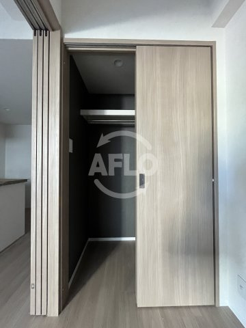 エスリードレジデンスザ・グラン新大阪フラッツの収納|クローゼット