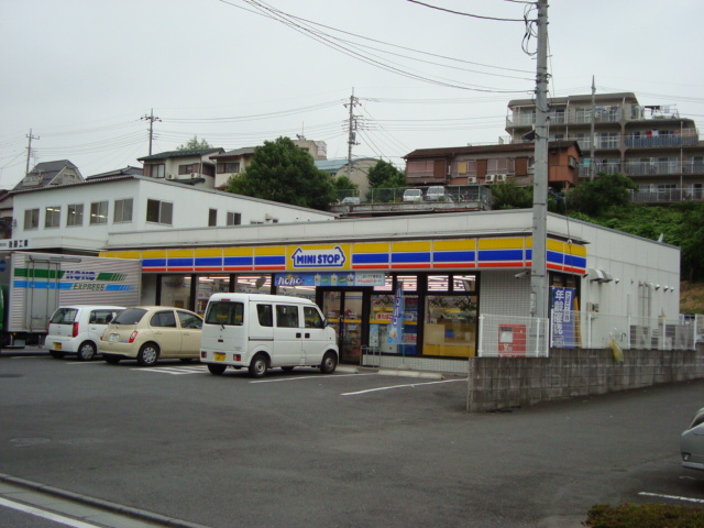 メープルコートの周辺|ミニストップ川越岸町店まで794ｍ