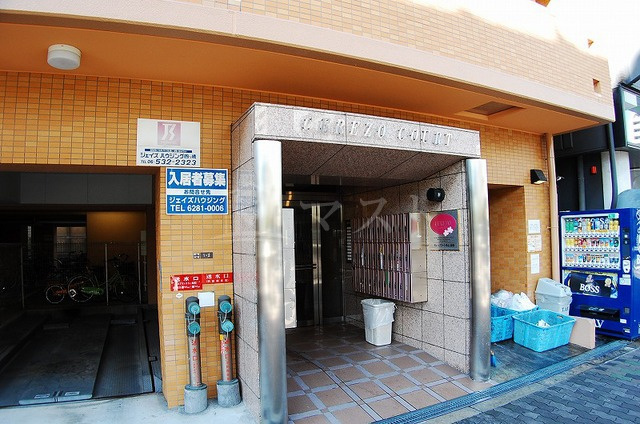 セレッソコート西心斎橋のエントランス