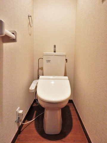 エンジェルハウスのトイレ|トイレもきれいです　同仕様☆初期安☆敷金礼金ゼロ☆フリーレント1ヶ月付き☆