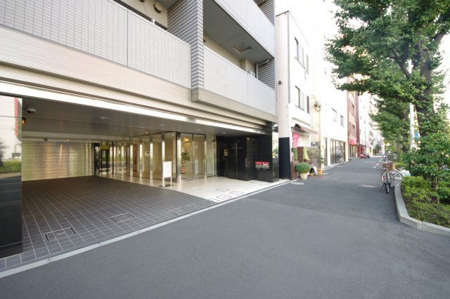 【エントランス】