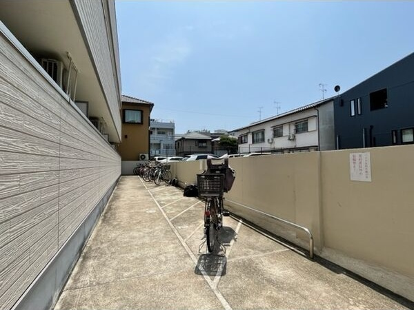 エフ・メゾン武庫川のエントランス