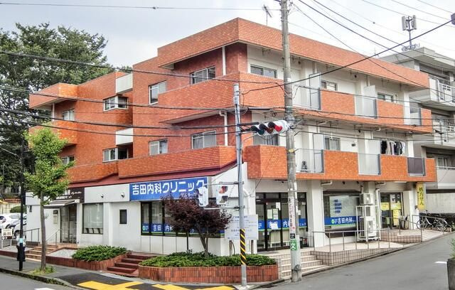 栄和ビルの外観