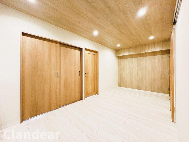 グランヴィラ綾瀬の洋室|ドキドキの新生活も、安心してスタート。ぴったりの住まいを見つけませんか？クランディアが一緒に住まい選びをサポートします‼　まずは、お気軽にお問合せください　＃クランディア