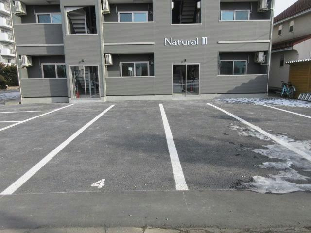 NaturalⅢの駐車場