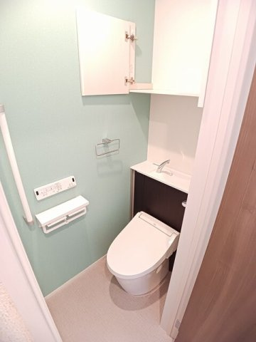 クラール南城　Ａのトイレ|落ち着いたトイレです