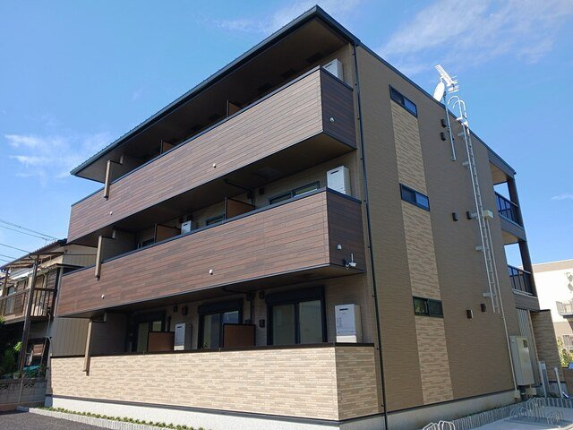 レジメント岸川の外観