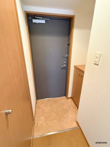 レインボーコート立売堀の玄関