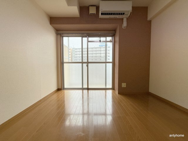 レインボーコート立売堀の寝室