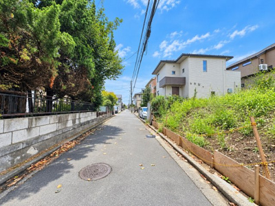 【前面道路含む現地写真】 | ◆保土ヶ谷区境木本町　条件無し売地◆ | ◆前面道路も幅員があり車の運転も安心！前面道路は閑静な住宅地。車通りの少ない道路です。お子様にも安心です。