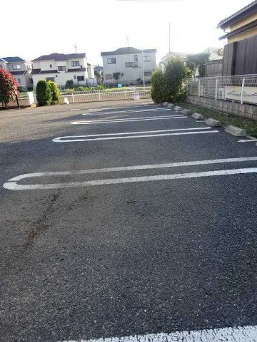 グランソレイユの駐車場