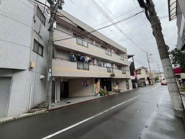 八番館の外観