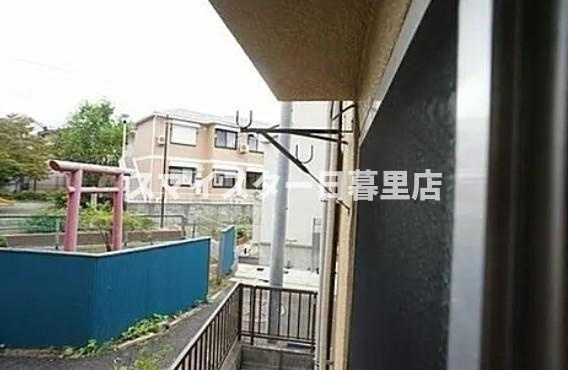 練馬区錦２丁目のアパートのバルコニー