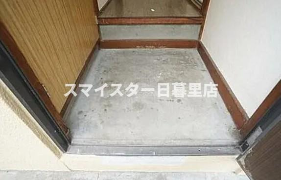 練馬区錦２丁目のアパートの玄関