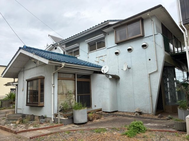 東金市山田　中古戸建の外観|5LDK+6DK+事務所+プレハブ倉庫　東金有料道路山田インターそば リフォームは必要です