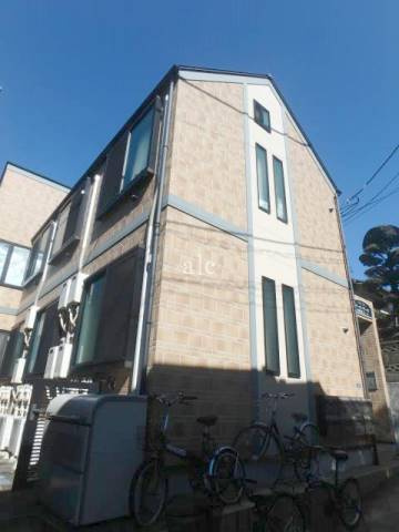 新宿区新宿７丁目のアパートの展望|きれいな外観です