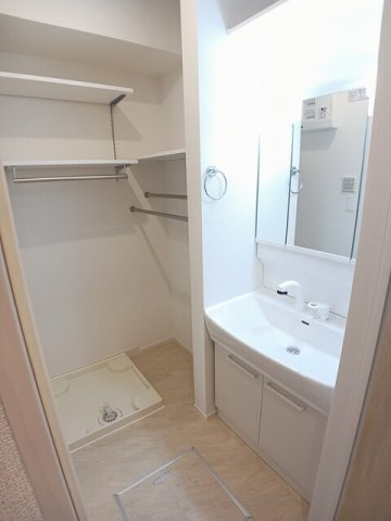 Ｍａｉｓｏｎ　ｄｅ　ＹＫ　Ⅲの洗面所|スペースが確保できる洗面所です