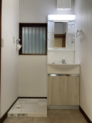 品川区中延３丁目の一戸建ての洗面所