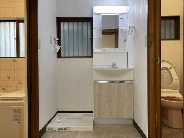 品川区中延３丁目の一戸建ての洗面所