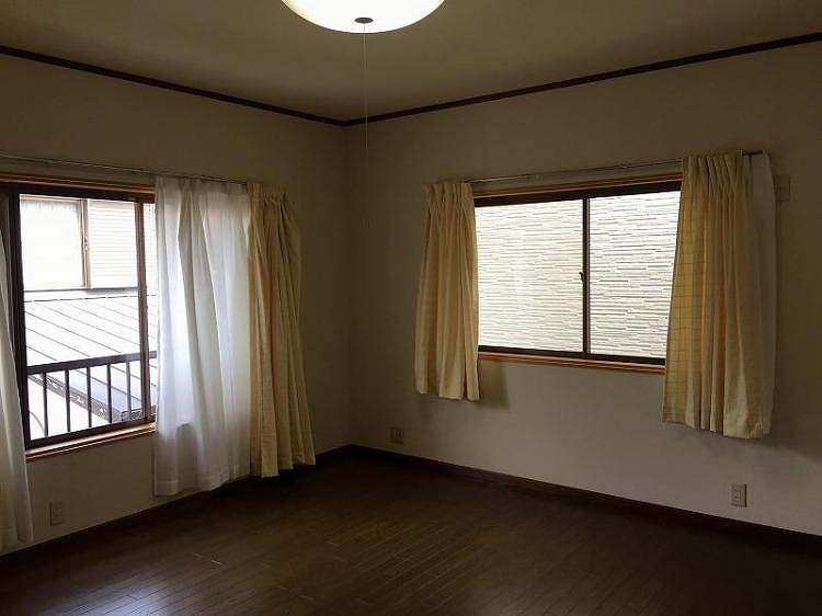 中万々戸建Ⅱの洋室