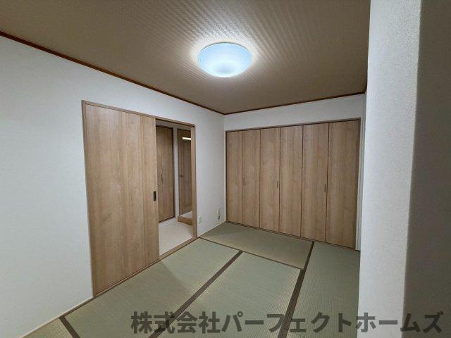グリーンタウン香里ケ丘A棟の和室|和室がひろがる居住スペース