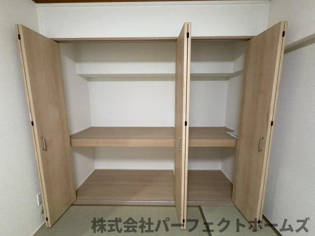 グリーンタウン香里ケ丘A棟の収納|十分な収納スペースがあります