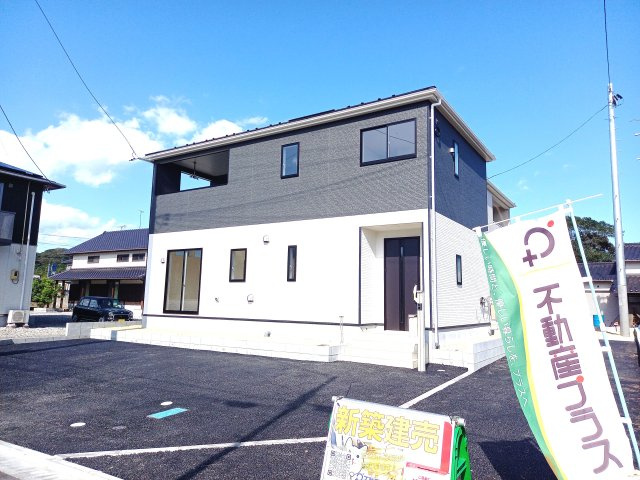 【平豊間第9】　全2棟／1号棟　＜ご成約特典として人気家電プレゼント中♪＞の前面道路含む現地写真|同施工　外観も気になるポイント