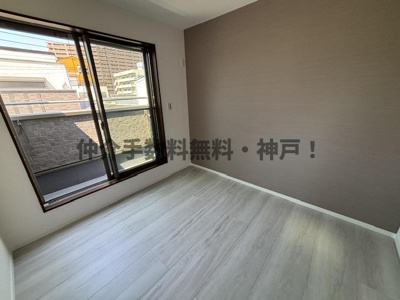 【洋室】 | 神戸市須磨区青葉町1丁目　新築戸建　仲介手数料無料！ | 明るい洋室です