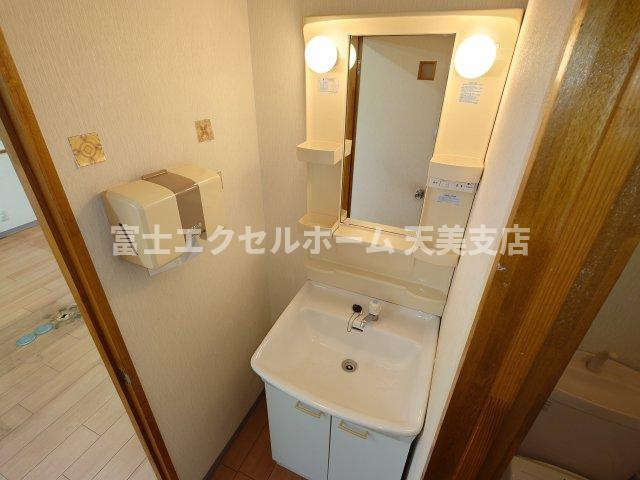 なかもず駅前ビルの洗面所