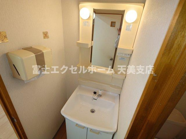 なかもず駅前ビルの洗面所