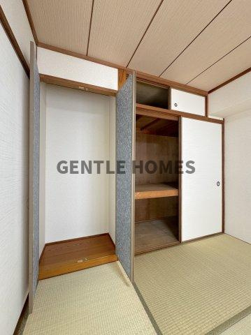 パークハイツ春日 32号棟の収納