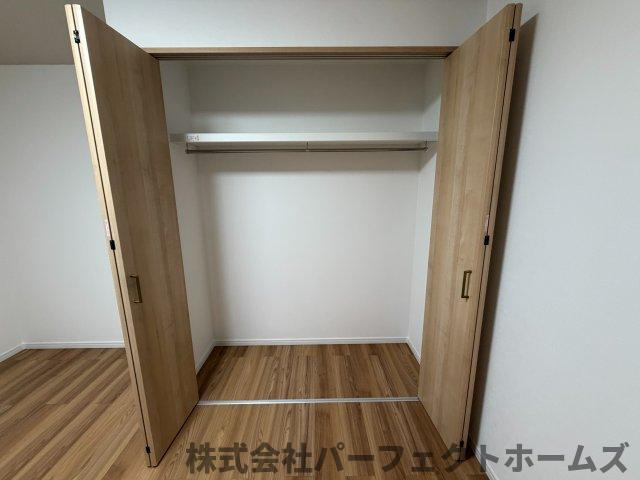 藤阪ハイツD6棟の収納|便利な収納スペースです