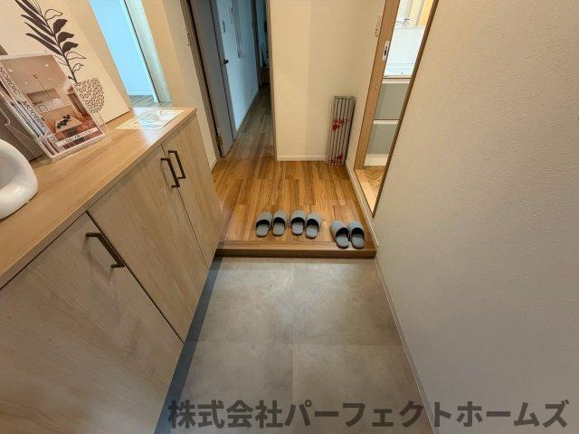 藤阪ハイツD6棟の玄関|きれいな玄関です