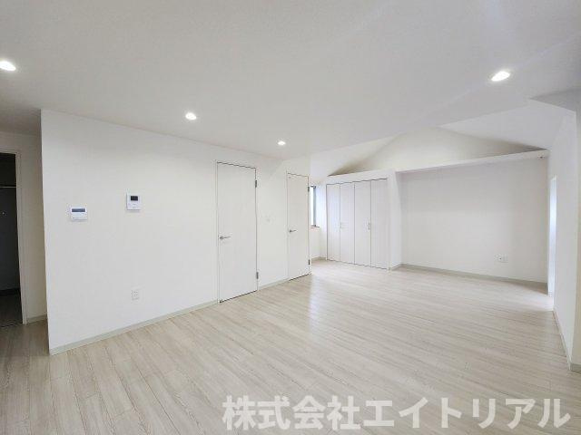 エルミ朝日の内装