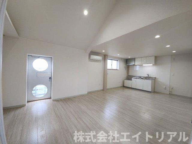 エルミ朝日の内装