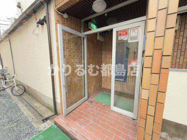 コーポヤマトのエントランス