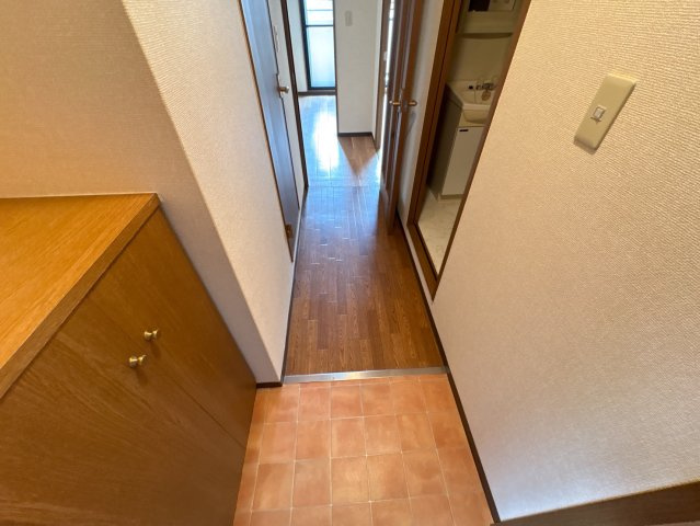エスポワール三松の玄関
