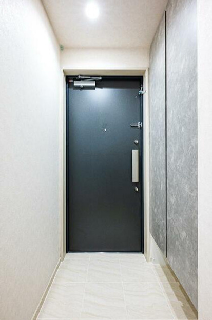 コンフォリア幡ヶ谷の玄関